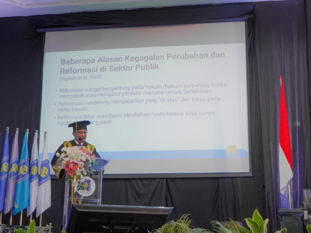 Pidato Pengukuhan Profesor Johan Arifin Ph.D: Ancaman Patologi Birokrasi pada Lembaga Sektor Publik di Indonesia